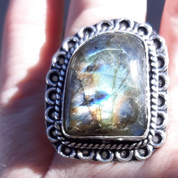 New Labradorite 925 Silver Ring. - Picture 7 of 7